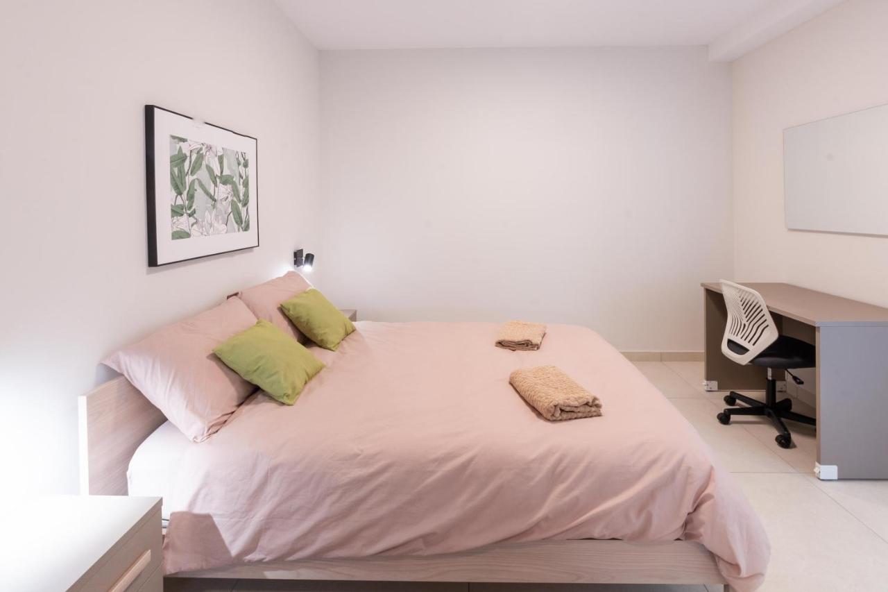 Seafront Luxury Apartment San Pawl il-Baħar Zewnętrze zdjęcie